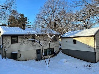 909 Westfall Ave, Kalamazoo, MI 49006 - photo 3