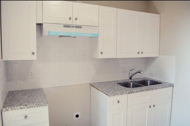 7716 Appleton St unit C, Houston, TX 77022 - photo 6