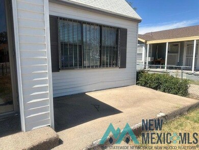 513 S Mesa St, Carlsbad, NM 88220 - photo 4