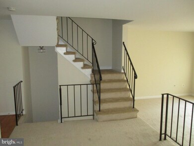 8981 Omega Ct, Springfield, VA 22152 - photo 5