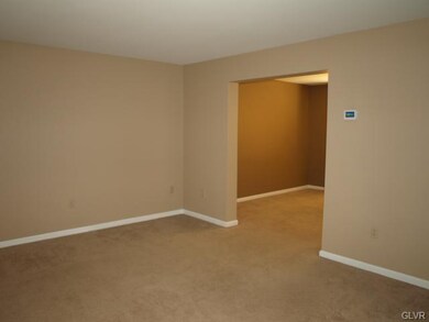 410 N Marshall St, Allentown, PA 18104 - photo 4