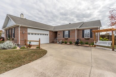 104 Fairfax Ct, Jacksonville, NC 28540 - photo 3