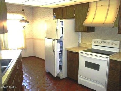 17435 N 105th Ave, Sun City, AZ 85373 - photo 6