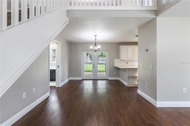 411 S Cobble Ct, Mount Dora, FL 32757 - photo 2