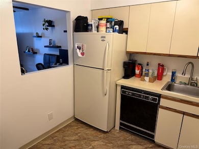 Sea Pointe Towers unit 5M, Long Beach, NY 11561 - photo 7