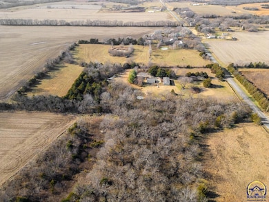 7055 E 125th St, Overbrook, KS 66524 - photo 4