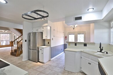 30 Courtyard Ln, Abilene, TX 79606 - photo 6