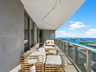 Aria on the Bay unit 4610, Miami, FL 33132 - photo 3