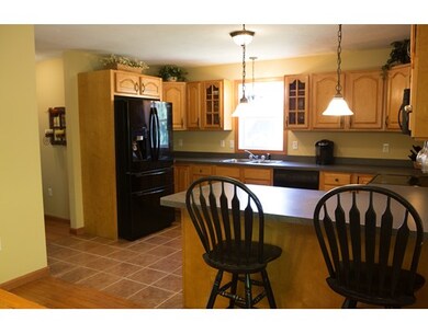 122 Saunders St, Gardner, MA 01440 - photo 5