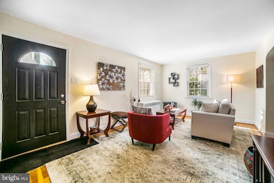 535 Rock Glen Dr, Wynnewood, PA 19096 - photo 2