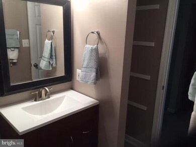 7436 Shady Glen Terrace, Capitol Heights, MD 20743 - photo 5