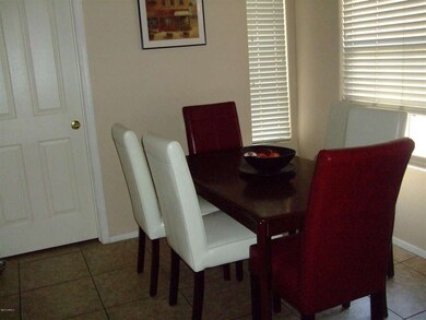 Kitchen eating area