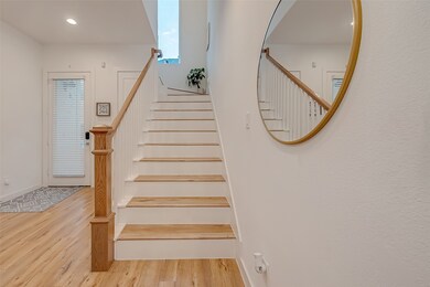 8911 Knoll Villas St, Houston, TX 77080 - photo 5