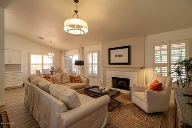 Great room w/electric fireplace