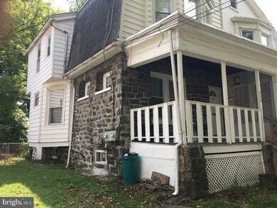 724 Ash Ave, Darby, PA 19023 - photo 2
