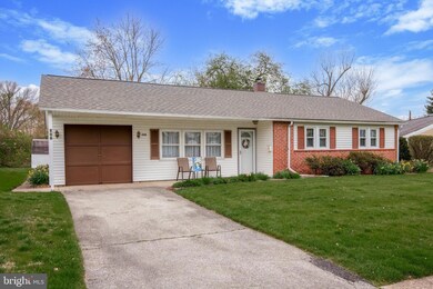 208 Woodlawn Rd, Norristown, PA 19401 - photo 2