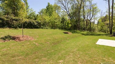 1516 Thatcher Crossing unit 1, Clover, SC 29710 - photo 5