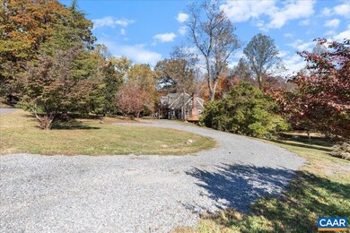 555 Gillums Ridge Rd, Charlottesville, VA 22903 - photo 5