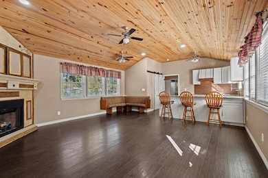 105 Reich St, Bonham, TX 75418 - photo 5