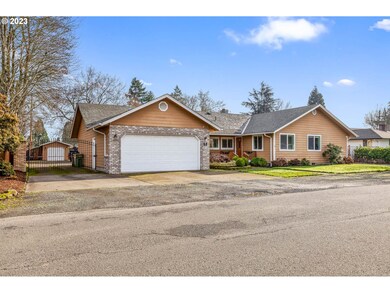 913 N van Duyn St, Eugene, OR 97401 - photo 3