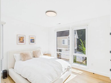 904 Quinnipiac Ave unit 3, New Haven, CT 06513 - photo 4