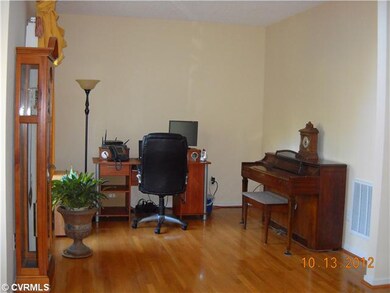 Living Room - Formal living room, hardwood floors