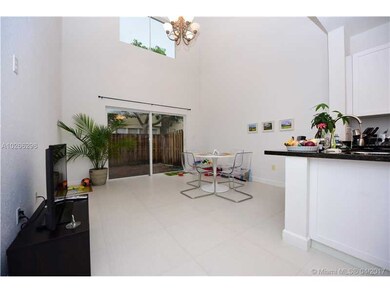 10929 NW 69th St, Doral, FL 33178 - photo 4