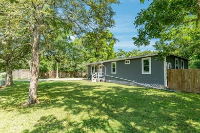 1046 County Road 913, Brazoria, TX 77422 - photo 4