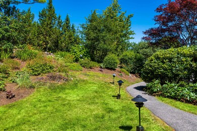 07-entrance path