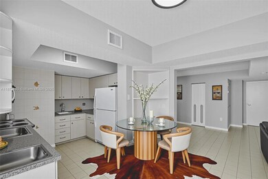 2924 Collins Ave unit 501, Miami Beach, FL 33140 - photo 3