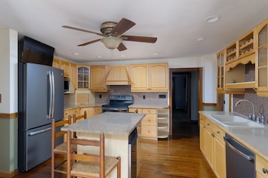 8 Elm St, North Brookfield, MA 01535 - photo 7