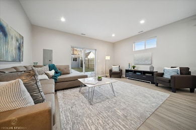 530 E 44th Place, Chicago, IL 60653 - photo 5