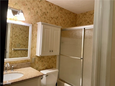 16390 Heather Ln unit 104, Middleburg Heights, OH 44130 - photo 6