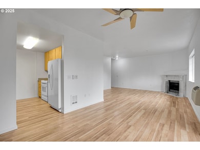 10800 SE 17th Cir unit H101, Vancouver, WA 98664 - photo 5