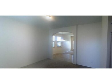 11431 Flor Prunus Ln, Socorro, TX 79927 - photo 3