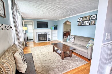 15 Latin Rd, West Roxbury, MA 02132 - photo 3