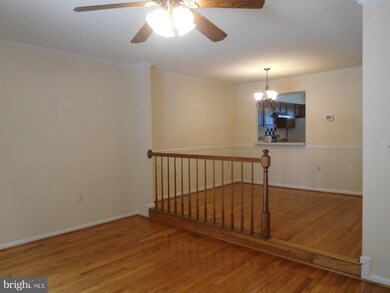 13965 Lightburn Ln, Centreville, VA 20121 - photo 4