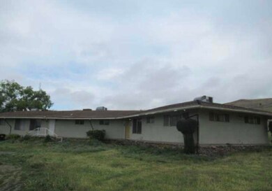 830 E Laurel Ave, Porterville, CA 93257 - photo 5