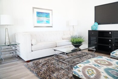 8_LivingRoom3