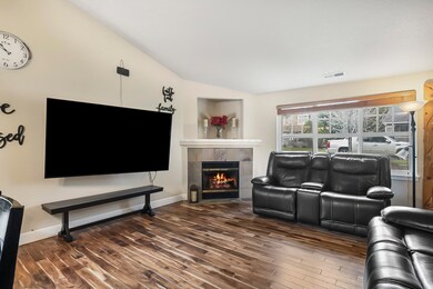 20655 Cherry Tree Ln, Bend, OR 97702 - photo 5