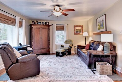 300 Thompson Ave, West Point, VA 23181 - photo 7