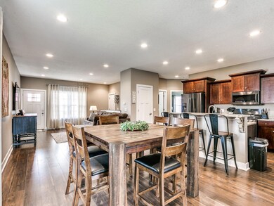 1423 Linn St-26