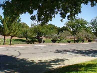 10618 Park View Cir, El Paso, TX 79935 - photo 2