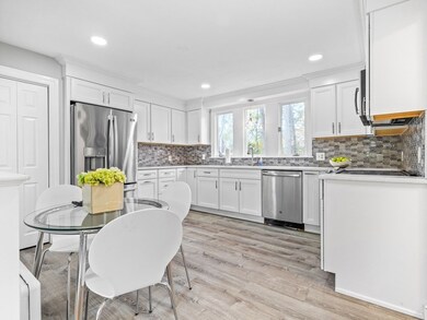 31 Bay State Rd, Wellesley Hills, MA 02481 - photo 7