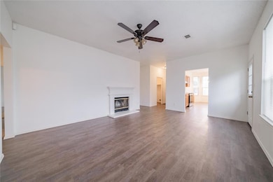 2308 Wildwood Ln, Denton, TX 76210 - photo 5