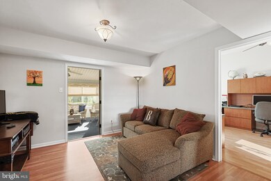 37 Appletree Ln, Sewell, NJ 08080 - photo 6