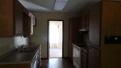 3 Village Park Dr, Laurel, MS 39443 - photo 4