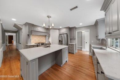 36 Oriel Ln, Rensselaer, NY 12144 - photo 2