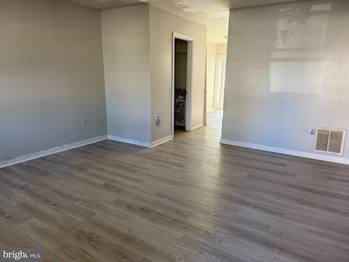 423 Calvert St, Chestertown, MD 21620 - photo 2