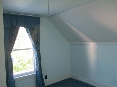 7 Laurel Ave, Bellows Falls, VT 05101 - photo 6